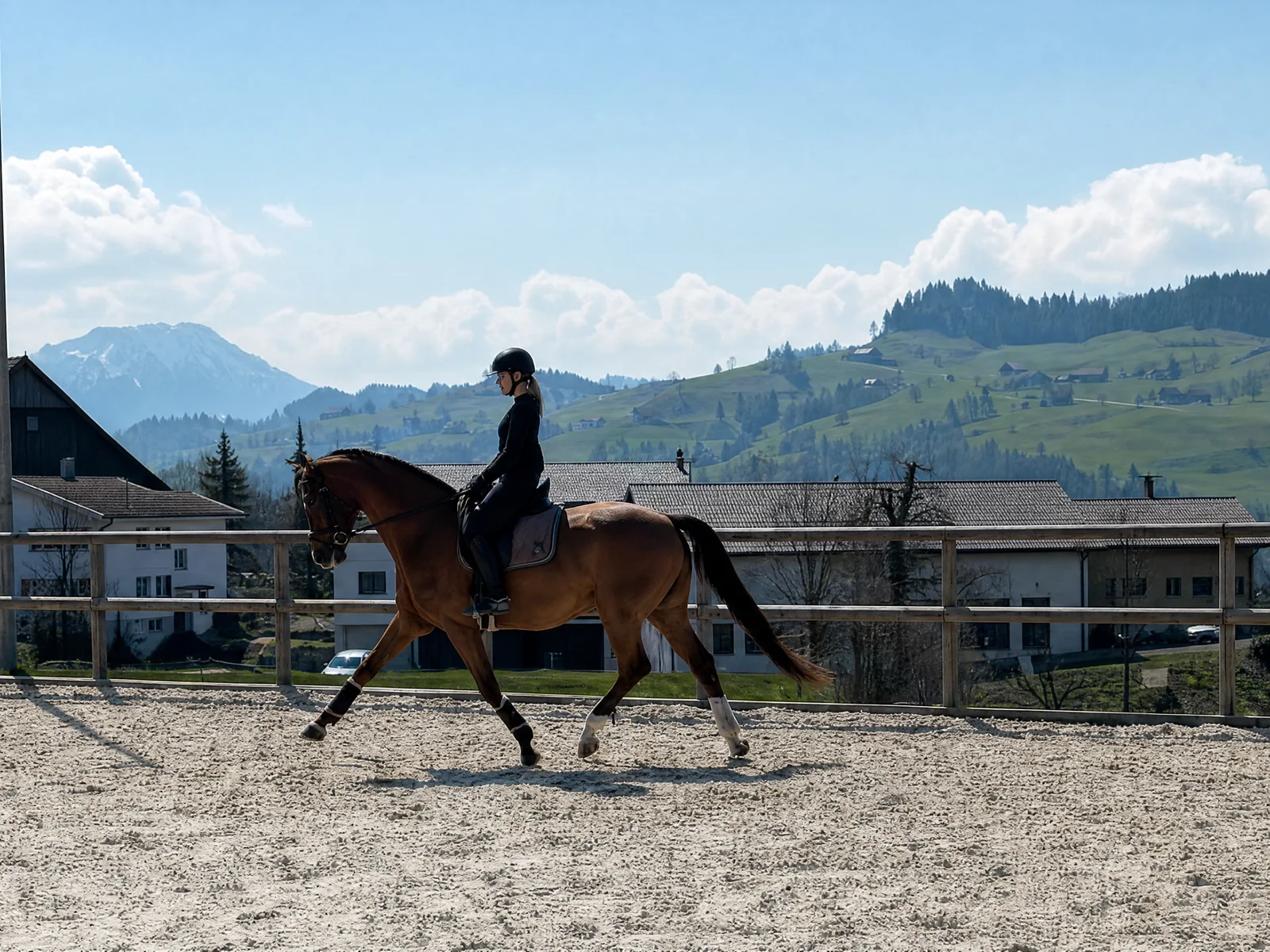 Livia Brun beim Reiten auf dem Reitplatz von Rütimatt